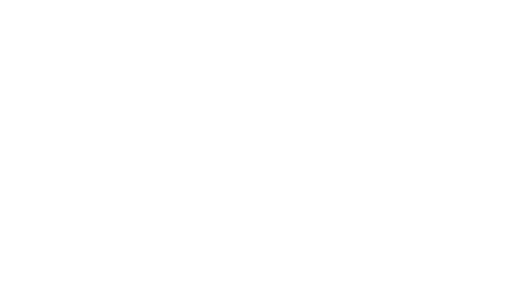 Håndværker, der arbejder på et træprojekt i et værksted.
